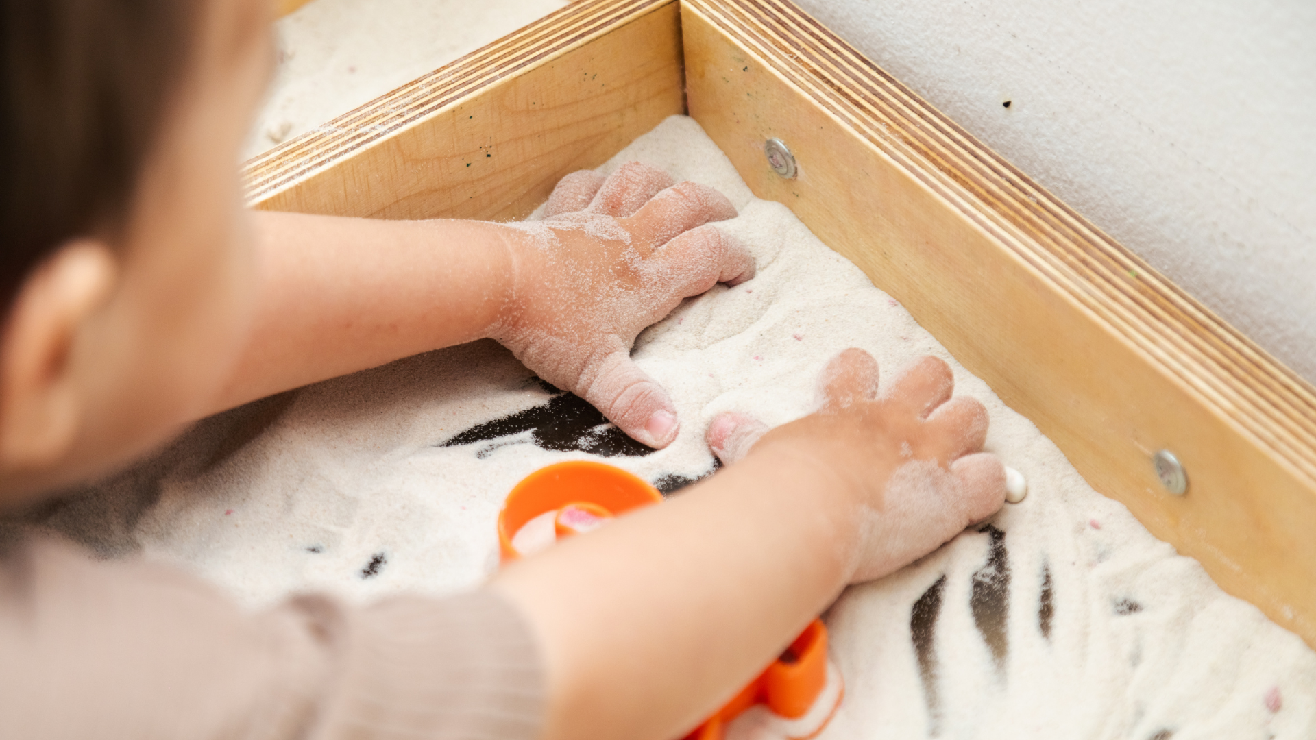 10 Easy Sensory Activities for Toddlers to Try Outside This Summer