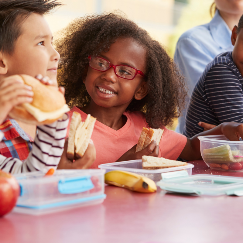 kids at lunch together